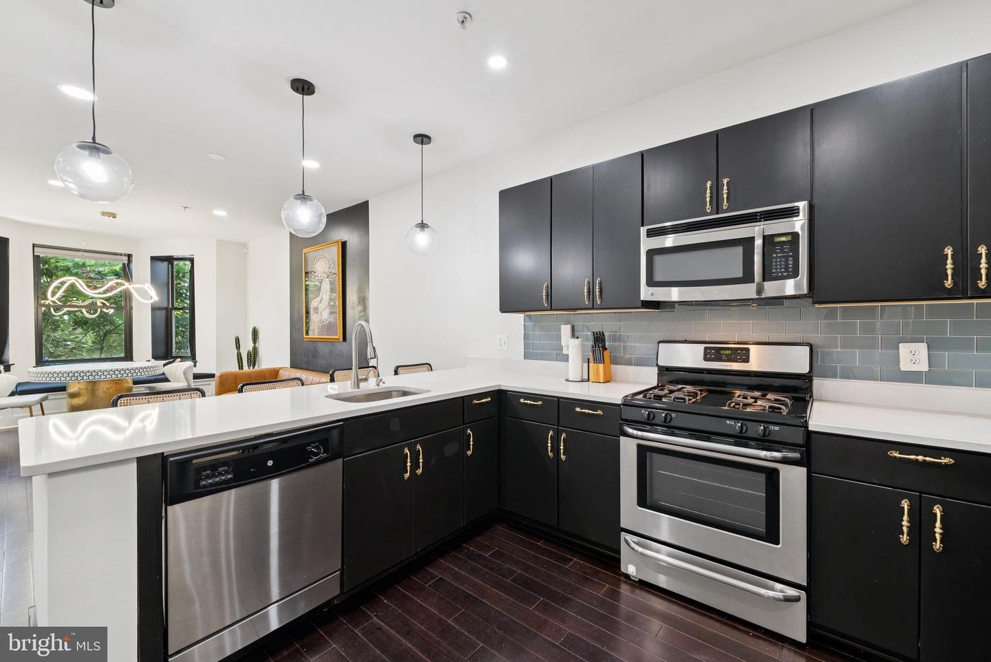 1814 N CAPITOL ST NW #103, WASHINGTON, District Of Columbia 20002, 3 Bedrooms Bedrooms, ,2 BathroomsBathrooms,Residential,For sale,1814 N CAPITOL ST NW #103,DCDC2213320 MLS # DCDC2213320