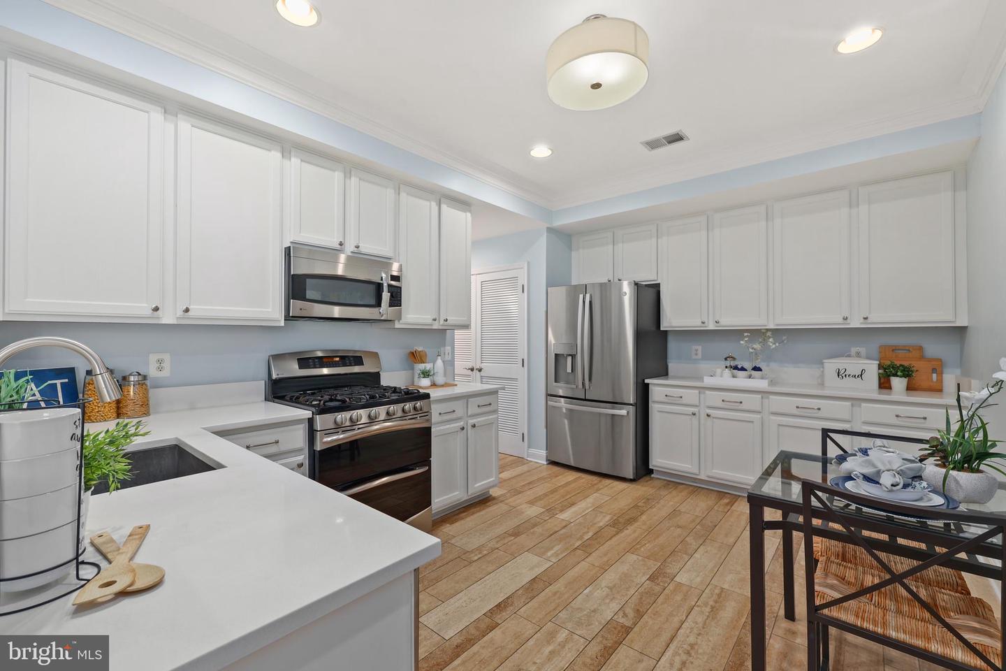 772 MONUMENT AVE, WOODBRIDGE, Virginia 22191, 3 Bedrooms Bedrooms, ,2 BathroomsBathrooms,Residential,For sale,772 MONUMENT AVE,VAPW2100582 MLS # VAPW2100582