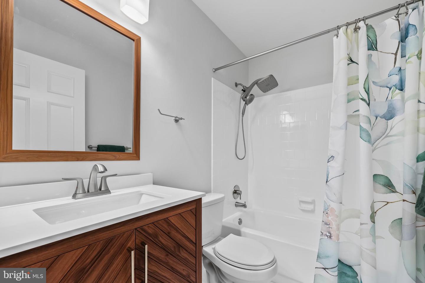 8304 FORESTREE CT, VIENNA, Virginia 22182, 4 Bedrooms Bedrooms, ,2 BathroomsBathrooms,Residential,For sale,8304 FORESTREE CT,VAFX2259050 MLS # VAFX2259050