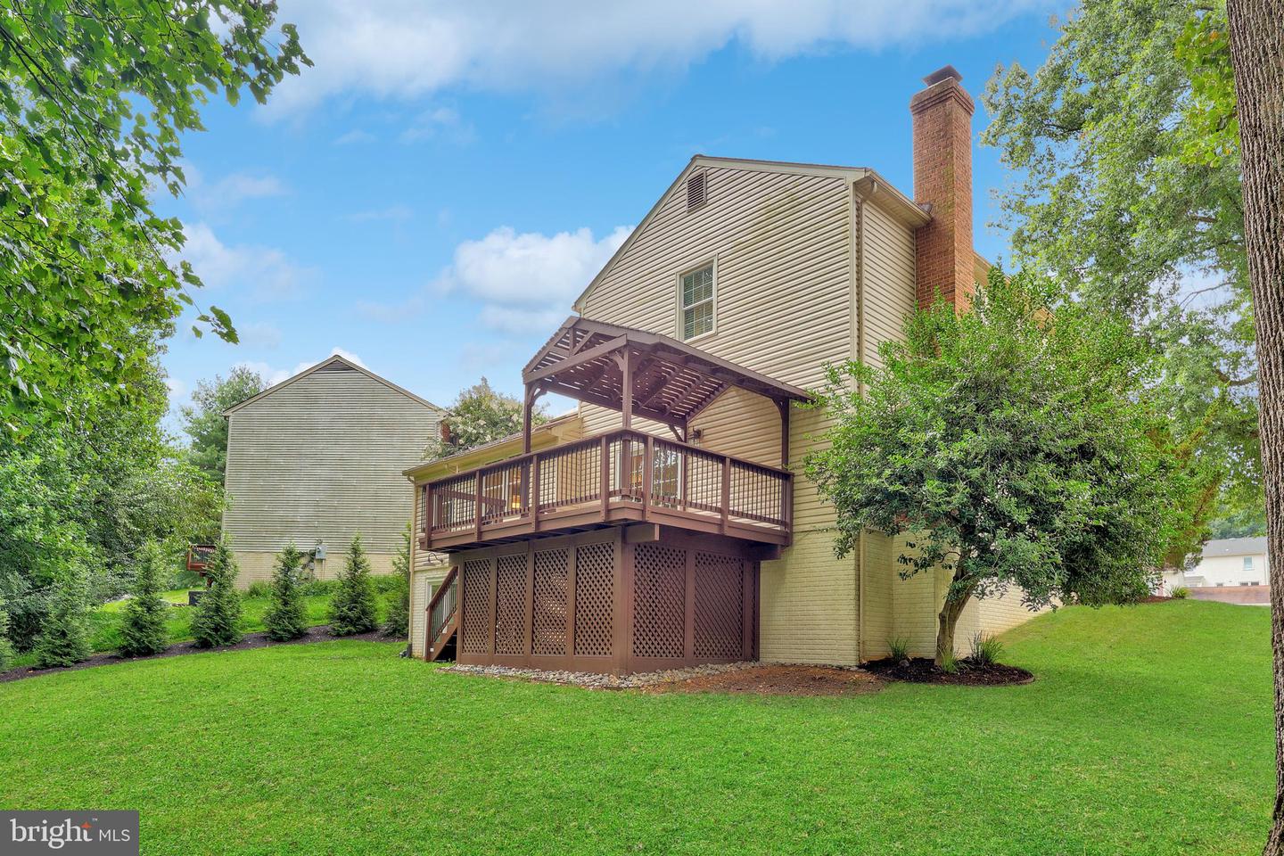 8304 FORESTREE CT, VIENNA, Virginia 22182, 4 Bedrooms Bedrooms, ,2 BathroomsBathrooms,Residential,For sale,8304 FORESTREE CT,VAFX2259050 MLS # VAFX2259050