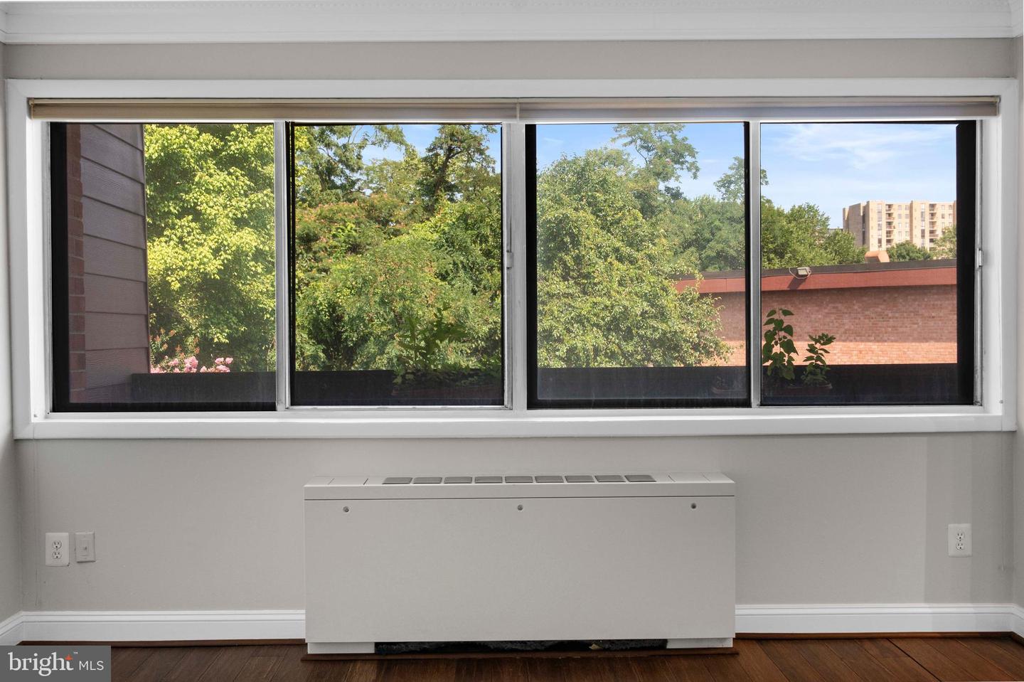 1525 S GEORGE MASON DR S #20, ARLINGTON, Virginia 22204, 1 Bedroom Bedrooms, ,1 BathroomBathrooms,Residential,For sale,1525 S GEORGE MASON DR S #20,VAAR2061798 MLS # VAAR2061798