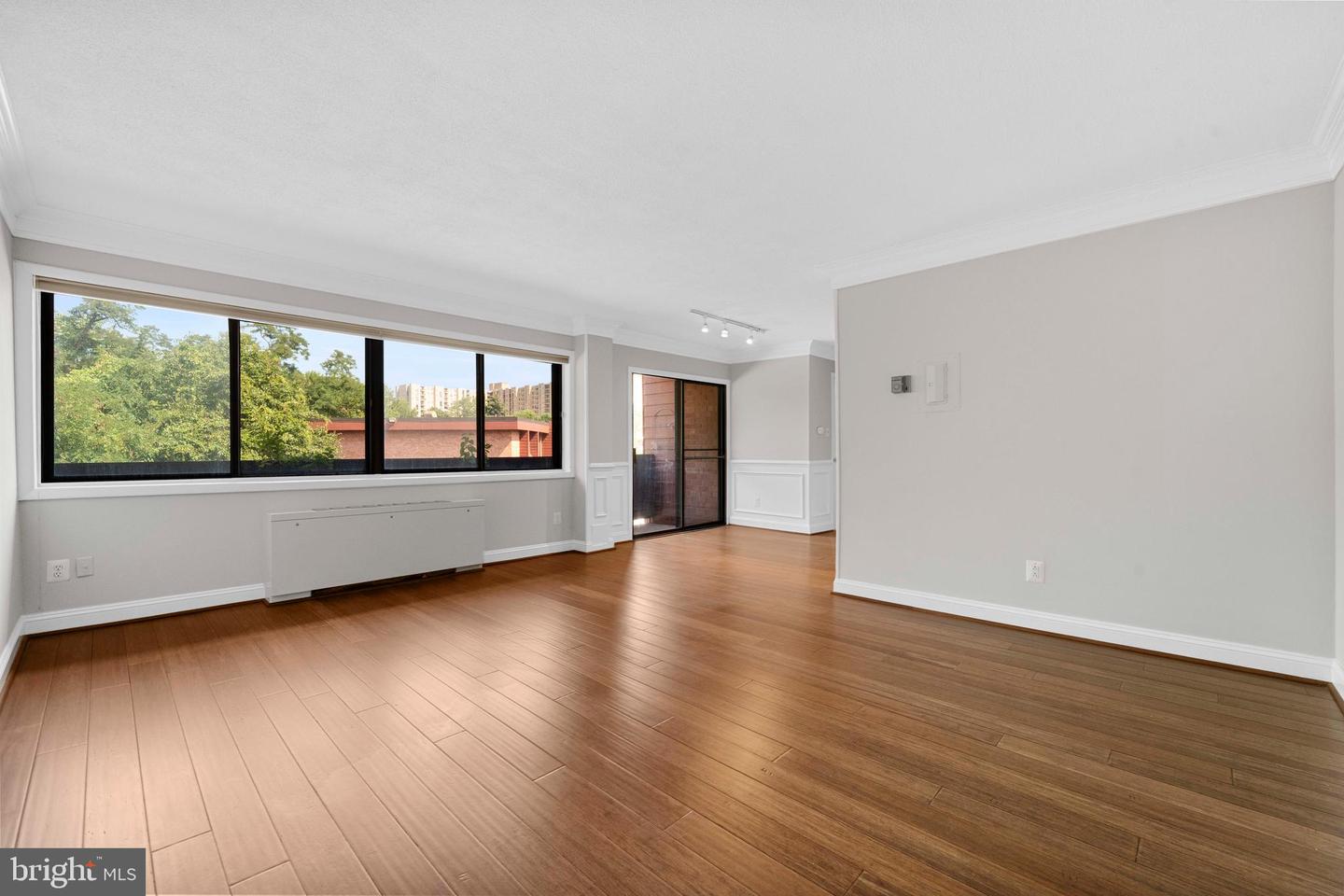 1525 S GEORGE MASON DR S #20, ARLINGTON, Virginia 22204, 1 Bedroom Bedrooms, ,1 BathroomBathrooms,Residential,For sale,1525 S GEORGE MASON DR S #20,VAAR2061798 MLS # VAAR2061798