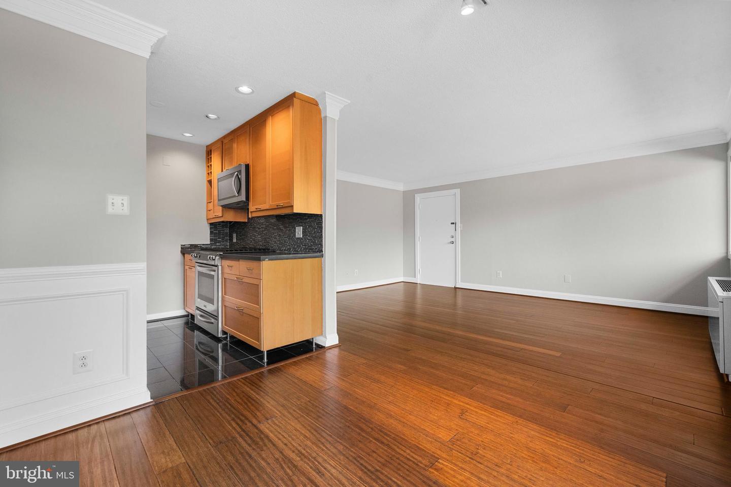 1525 S GEORGE MASON DR S #20, ARLINGTON, Virginia 22204, 1 Bedroom Bedrooms, ,1 BathroomBathrooms,Residential,For sale,1525 S GEORGE MASON DR S #20,VAAR2061798 MLS # VAAR2061798