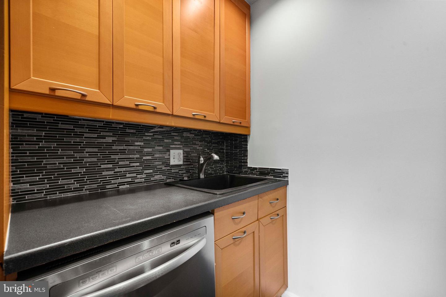 1525 S GEORGE MASON DR S #20, ARLINGTON, Virginia 22204, 1 Bedroom Bedrooms, ,1 BathroomBathrooms,Residential,For sale,1525 S GEORGE MASON DR S #20,VAAR2061798 MLS # VAAR2061798