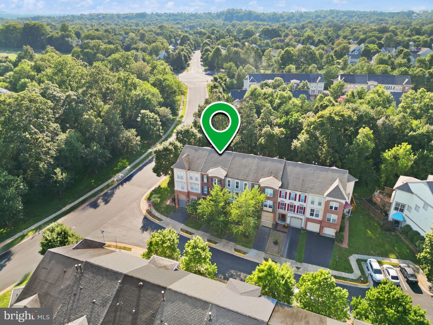 43117 HUNTERS GREEN SQ, BROADLANDS, Virginia 20148, 3 Bedrooms Bedrooms, ,2 BathroomsBathrooms,Residential,For sale,43117 HUNTERS GREEN SQ,VALO2103852 MLS # VALO2103852