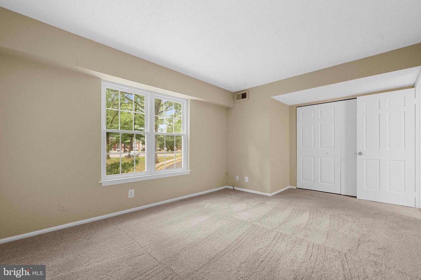 7621 TREMAYNE PL #113, MCLEAN, Virginia 22102, 2 Bedrooms Bedrooms, ,2 BathroomsBathrooms,Residential,For sale,7621 TREMAYNE PL #113,VAFX2259412 MLS # VAFX2259412