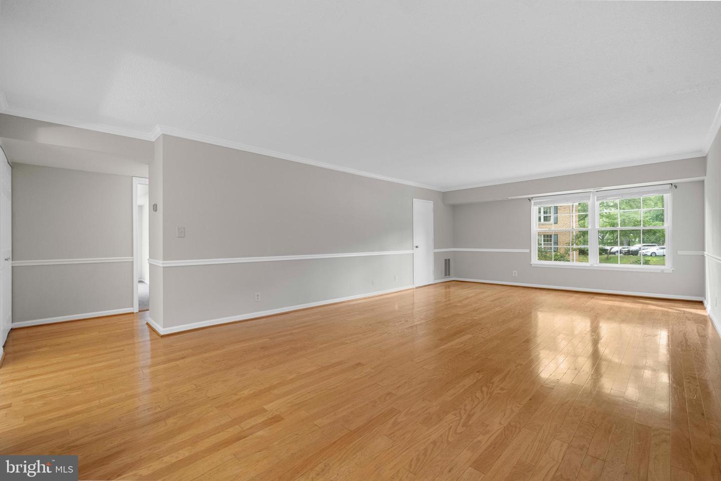 7621 TREMAYNE PL #113, MCLEAN, Virginia 22102, 2 Bedrooms Bedrooms, ,2 BathroomsBathrooms,Residential,For sale,7621 TREMAYNE PL #113,VAFX2259412 MLS # VAFX2259412