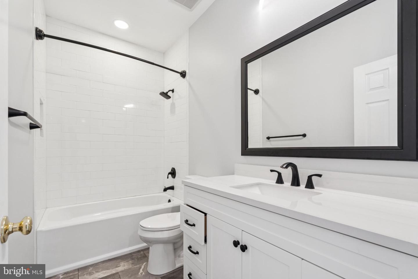 42762 FOREST CREST CT, ASHBURN, Virginia 20148, 4 Bedrooms Bedrooms, 19 Rooms Rooms,4 BathroomsBathrooms,Residential,For sale,42762 FOREST CREST CT,VALO2103932 MLS # VALO2103932