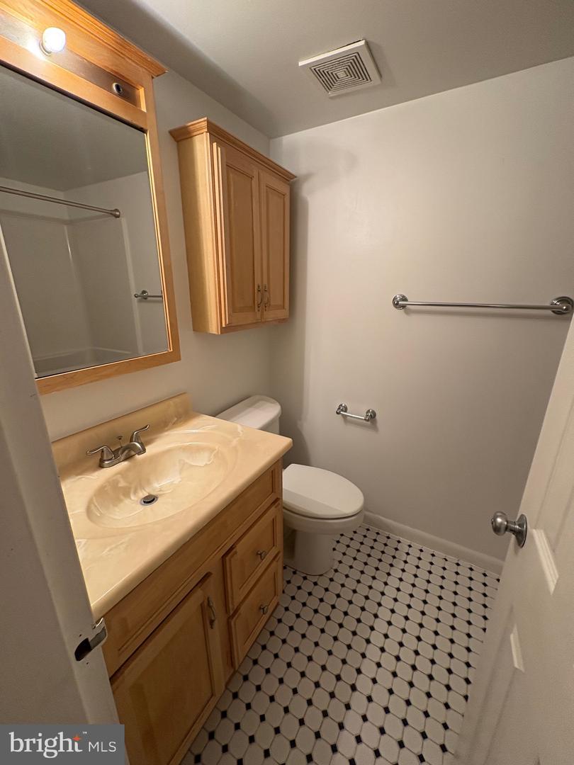 11643 STONEVIEW SQ #86/21C, RESTON, Virginia 20191, 3 Bedrooms Bedrooms, ,2 BathroomsBathrooms,Residential,For sale,11643 STONEVIEW SQ #86/21C,VAFX2259474 MLS # VAFX2259474