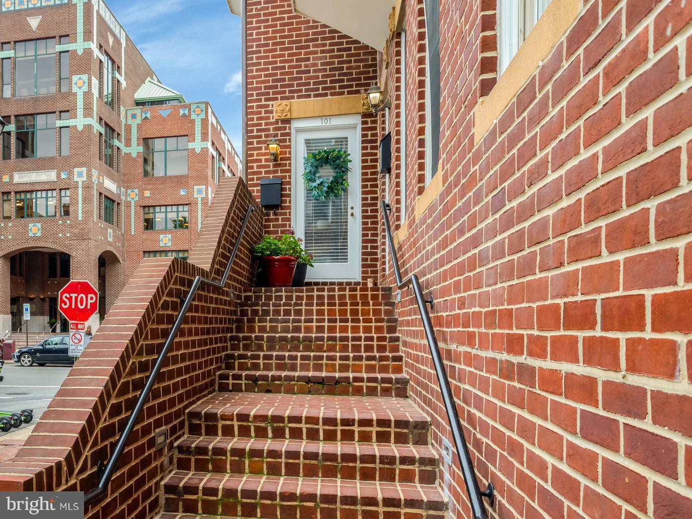 110 CAMERON ST #CS101, ALEXANDRIA, Virginia 22314, 1 Bedroom Bedrooms, ,1 BathroomBathrooms,Residential,For sale,110 CAMERON ST #CS101,VAAX2048264 MLS # VAAX2048264