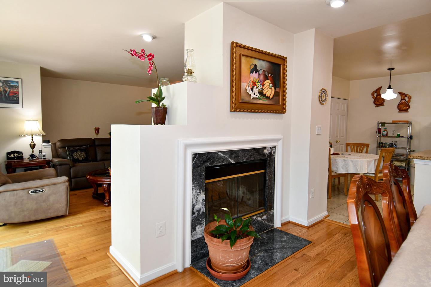 14425 FALLSCLIFF LN #10, CENTREVILLE, Virginia 20120, 3 Bedrooms Bedrooms, ,2 BathroomsBathrooms,Residential,For sale,14425 FALLSCLIFF LN #10,VAFX2259646 MLS # VAFX2259646