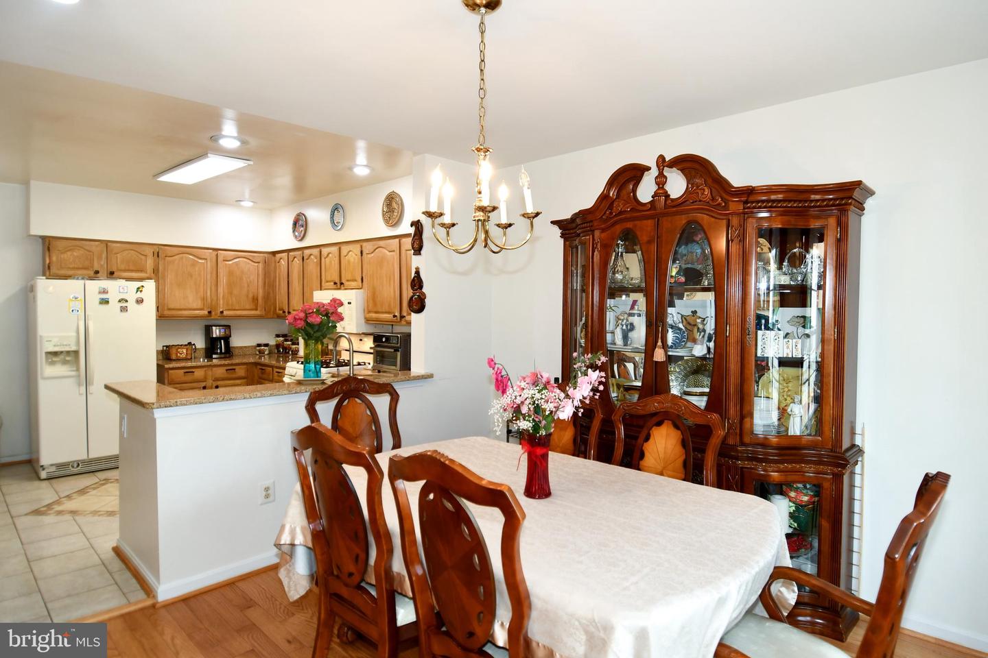 14425 FALLSCLIFF LN #10, CENTREVILLE, Virginia 20120, 3 Bedrooms Bedrooms, ,2 BathroomsBathrooms,Residential,For sale,14425 FALLSCLIFF LN #10,VAFX2259646 MLS # VAFX2259646