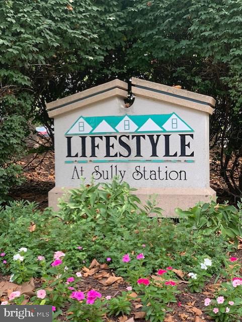 14425 FALLSCLIFF LN #10, CENTREVILLE, Virginia 20120, 3 Bedrooms Bedrooms, ,2 BathroomsBathrooms,Residential,For sale,14425 FALLSCLIFF LN #10,VAFX2259646 MLS # VAFX2259646