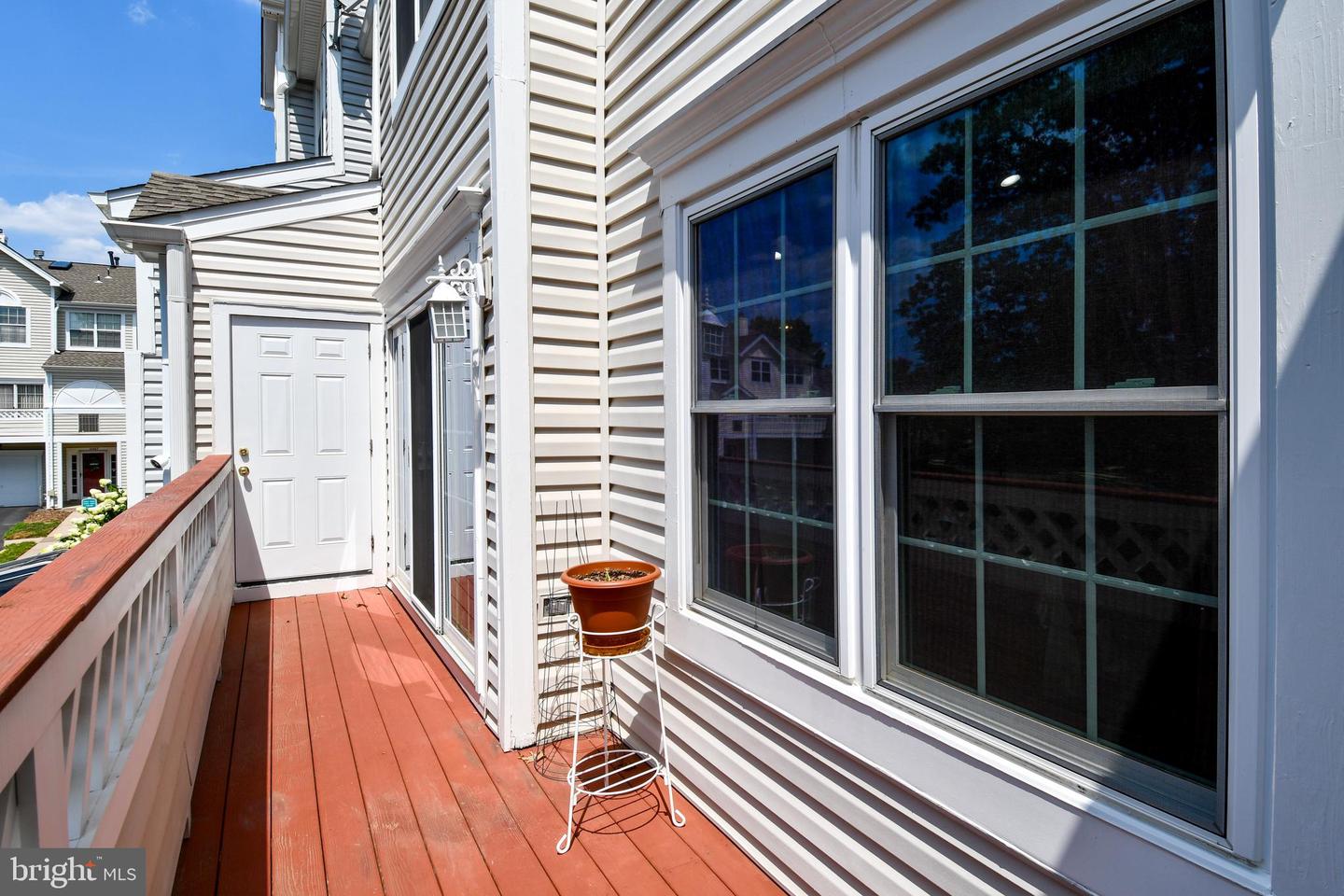 14425 FALLSCLIFF LN #10, CENTREVILLE, Virginia 20120, 3 Bedrooms Bedrooms, ,2 BathroomsBathrooms,Residential,For sale,14425 FALLSCLIFF LN #10,VAFX2259646 MLS # VAFX2259646