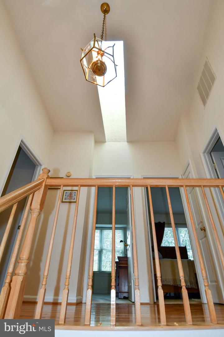 14425 FALLSCLIFF LN #10, CENTREVILLE, Virginia 20120, 3 Bedrooms Bedrooms, ,2 BathroomsBathrooms,Residential,For sale,14425 FALLSCLIFF LN #10,VAFX2259646 MLS # VAFX2259646
