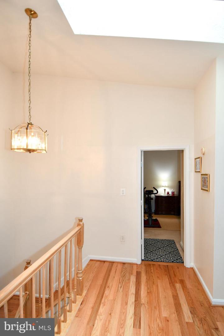 14425 FALLSCLIFF LN #10, CENTREVILLE, Virginia 20120, 3 Bedrooms Bedrooms, ,2 BathroomsBathrooms,Residential,For sale,14425 FALLSCLIFF LN #10,VAFX2259646 MLS # VAFX2259646