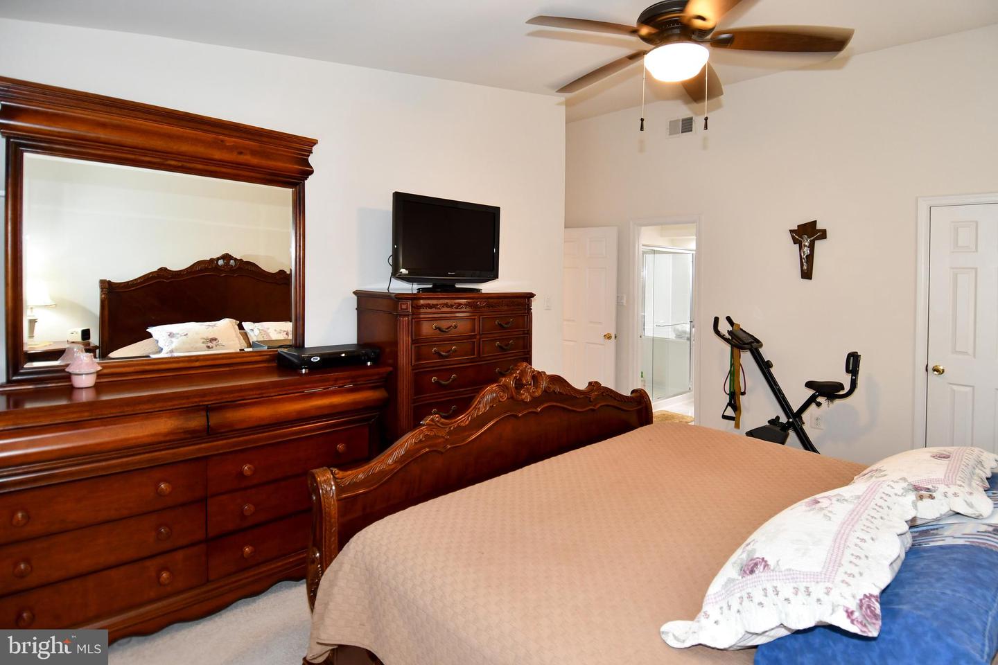 14425 FALLSCLIFF LN #10, CENTREVILLE, Virginia 20120, 3 Bedrooms Bedrooms, ,2 BathroomsBathrooms,Residential,For sale,14425 FALLSCLIFF LN #10,VAFX2259646 MLS # VAFX2259646