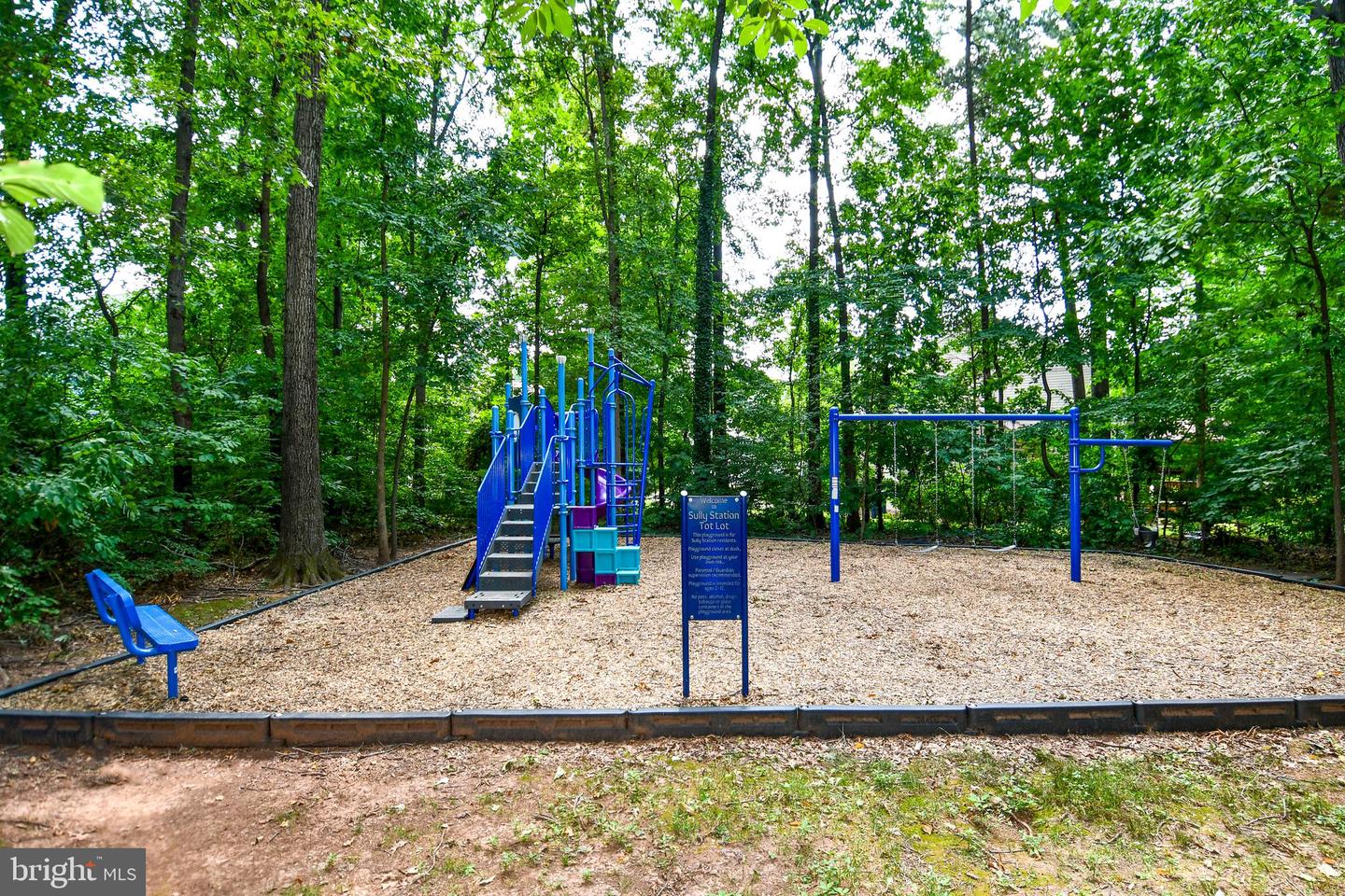 14425 FALLSCLIFF LN #10, CENTREVILLE, Virginia 20120, 3 Bedrooms Bedrooms, ,2 BathroomsBathrooms,Residential,For sale,14425 FALLSCLIFF LN #10,VAFX2259646 MLS # VAFX2259646