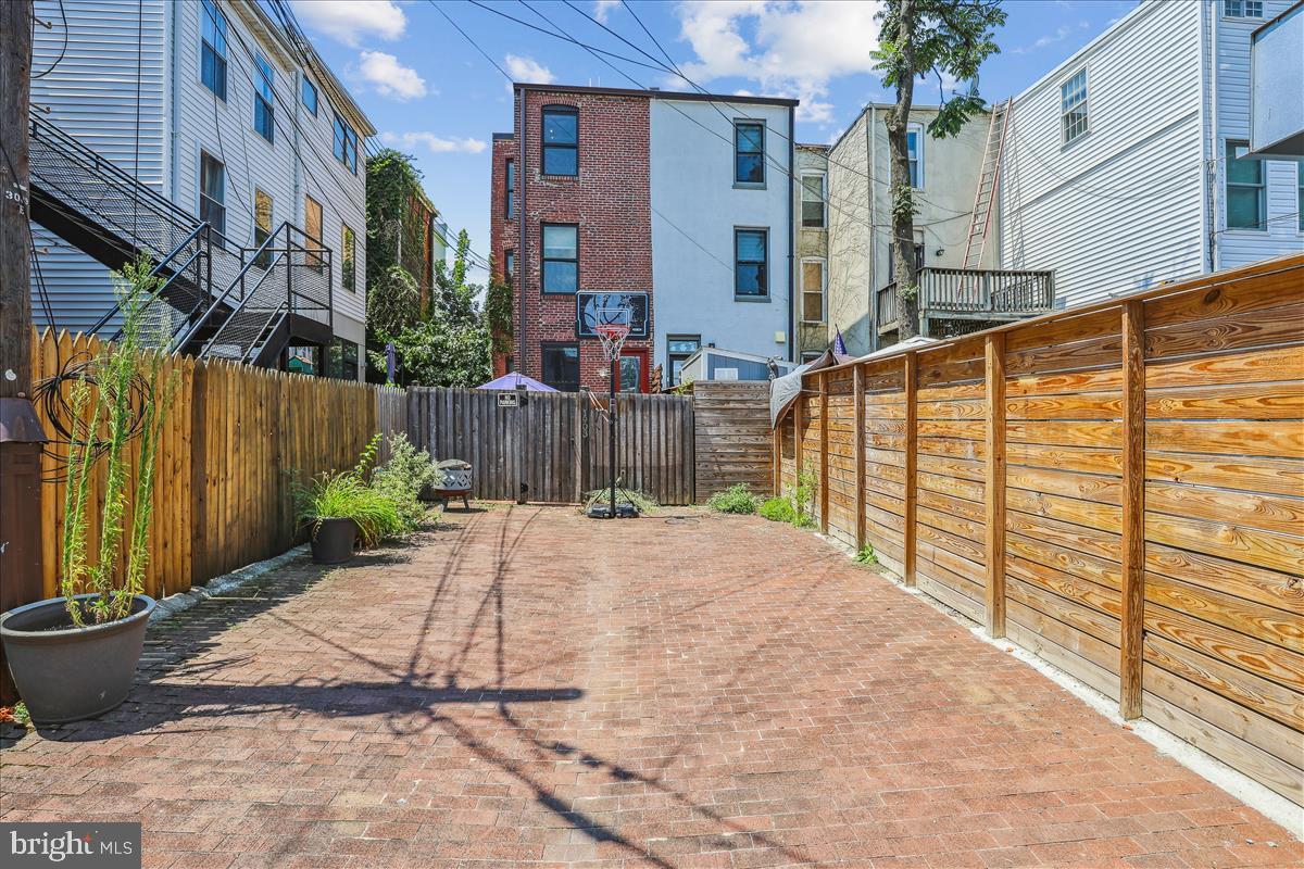 1903 4TH ST NW, WASHINGTON, District Of Columbia 20001, 5 Bedrooms Bedrooms, 9 Rooms Rooms,2 BathroomsBathrooms,Residential,For sale,1903 4TH ST NW,DCDC2213938 MLS # DCDC2213938