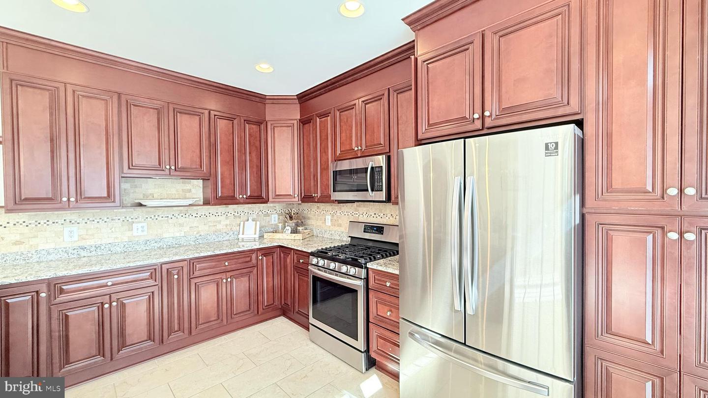 13437 WOOD LILLY LN, CENTREVILLE, Virginia 20120, 3 Bedrooms Bedrooms, ,3 BathroomsBathrooms,Residential,For sale,13437 WOOD LILLY LN,VAFX2259696 MLS # VAFX2259696