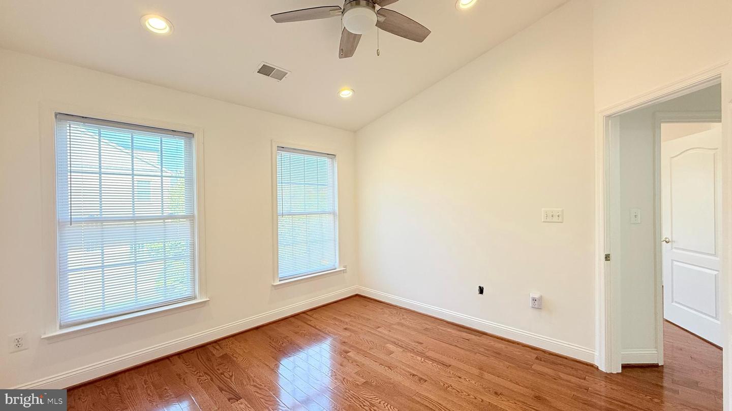 13437 WOOD LILLY LN, CENTREVILLE, Virginia 20120, 3 Bedrooms Bedrooms, ,3 BathroomsBathrooms,Residential,For sale,13437 WOOD LILLY LN,VAFX2259696 MLS # VAFX2259696