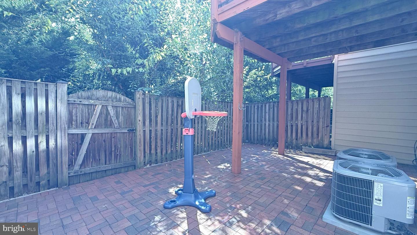 13437 WOOD LILLY LN, CENTREVILLE, Virginia 20120, 3 Bedrooms Bedrooms, ,3 BathroomsBathrooms,Residential,For sale,13437 WOOD LILLY LN,VAFX2259696 MLS # VAFX2259696