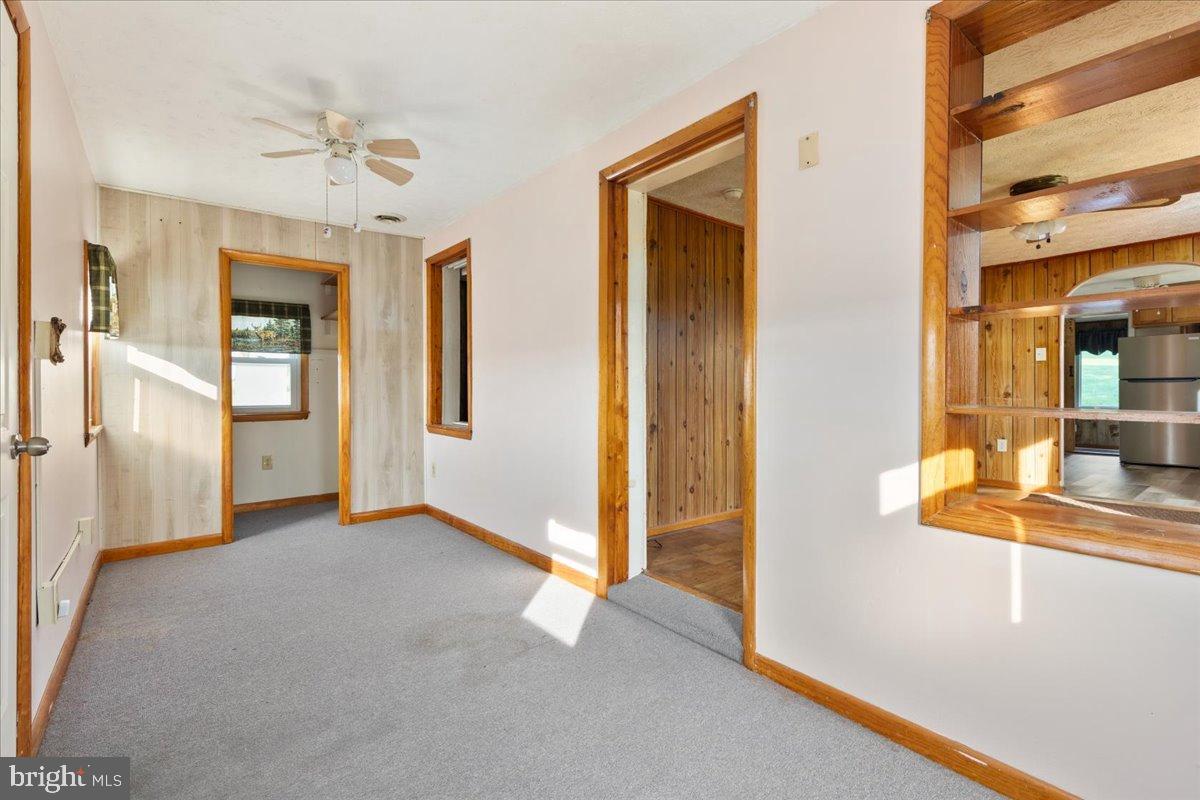 919 RIDGE HOLLOW RD, EDINBURG, Virginia 22824, 2 Bedrooms Bedrooms, ,1 BathroomBathrooms,Residential,For sale,919 RIDGE HOLLOW RD,VASH2012180 MLS # VASH2012180