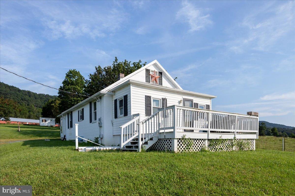 919 RIDGE HOLLOW RD, EDINBURG, Virginia 22824, 2 Bedrooms Bedrooms, ,1 BathroomBathrooms,Residential,For sale,919 RIDGE HOLLOW RD,VASH2012180 MLS # VASH2012180