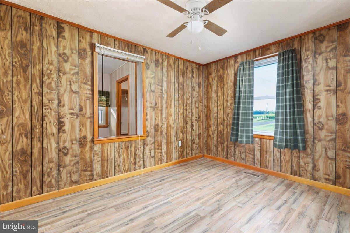 919 RIDGE HOLLOW RD, EDINBURG, Virginia 22824, 2 Bedrooms Bedrooms, ,1 BathroomBathrooms,Residential,For sale,919 RIDGE HOLLOW RD,VASH2012180 MLS # VASH2012180