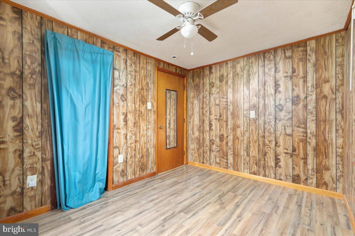 919 RIDGE HOLLOW RD, EDINBURG, Virginia 22824, 2 Bedrooms Bedrooms, ,1 BathroomBathrooms,Residential,For sale,919 RIDGE HOLLOW RD,VASH2012180 MLS # VASH2012180