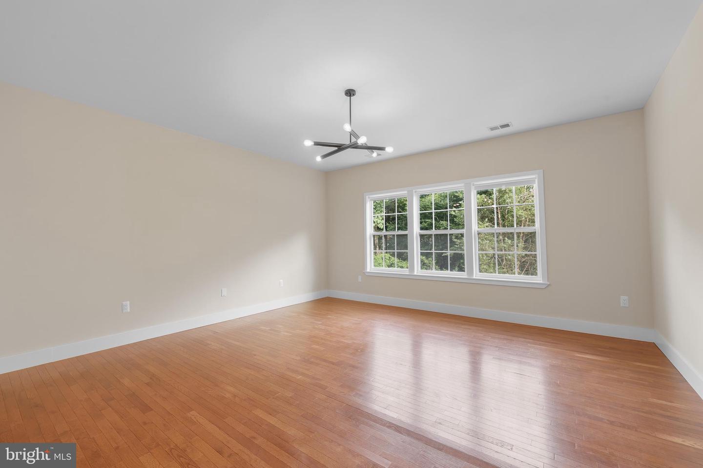6057 BROOK DR, FALLS CHURCH, Virginia 22044, 6 Bedrooms Bedrooms, ,4 BathroomsBathrooms,Residential,For sale,6057 BROOK DR,VAFX2259828 MLS # VAFX2259828
