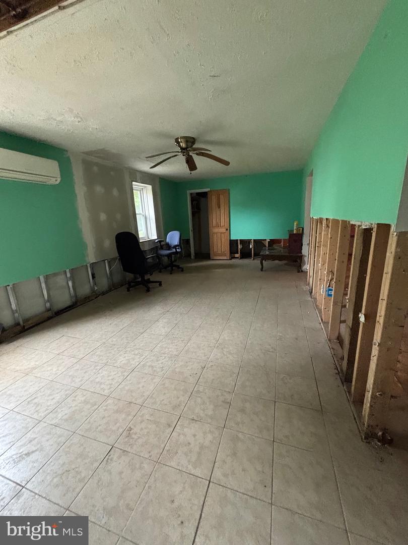 306 TANAGER DR, STEPHENS CITY, Virginia 22655, 4 Bedrooms Bedrooms, ,3 BathroomsBathrooms,Residential,For sale,306 TANAGER DR,VAFV2035930 MLS # VAFV2035930