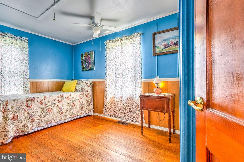 202 EARLY ST, FREDERICKSBURG, Virginia 22408, 3 Bedrooms Bedrooms, 11 Rooms Rooms,2 BathroomsBathrooms,Residential,For sale,202 EARLY ST,VASP2035304 MLS # VASP2035304