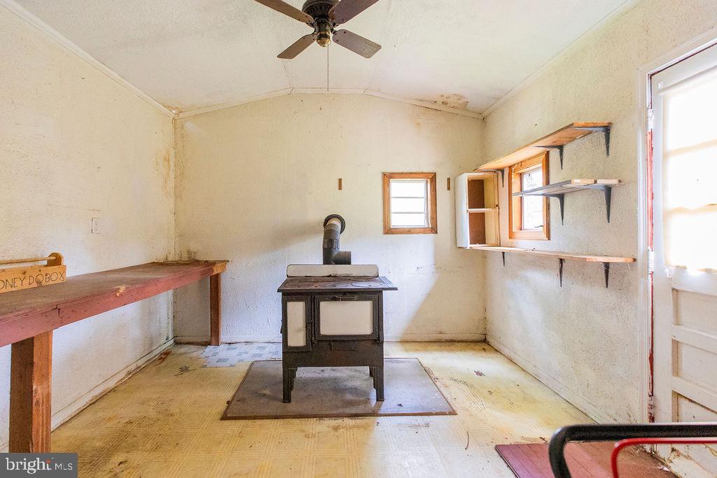 202 EARLY ST, FREDERICKSBURG, Virginia 22408, 3 Bedrooms Bedrooms, 11 Rooms Rooms,2 BathroomsBathrooms,Residential,For sale,202 EARLY ST,VASP2035304 MLS # VASP2035304
