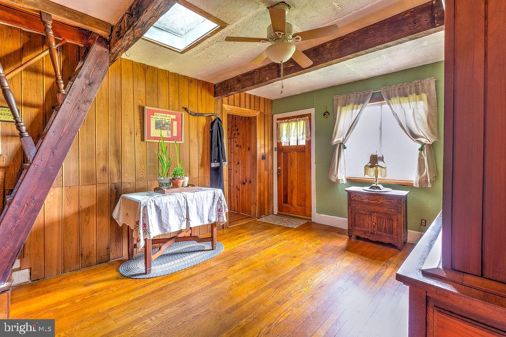 202 EARLY ST, FREDERICKSBURG, Virginia 22408, 3 Bedrooms Bedrooms, 11 Rooms Rooms,2 BathroomsBathrooms,Residential,For sale,202 EARLY ST,VASP2035304 MLS # VASP2035304