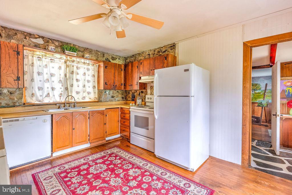 202 EARLY ST, FREDERICKSBURG, Virginia 22408, 3 Bedrooms Bedrooms, 11 Rooms Rooms,2 BathroomsBathrooms,Residential,For sale,202 EARLY ST,VASP2035304 MLS # VASP2035304