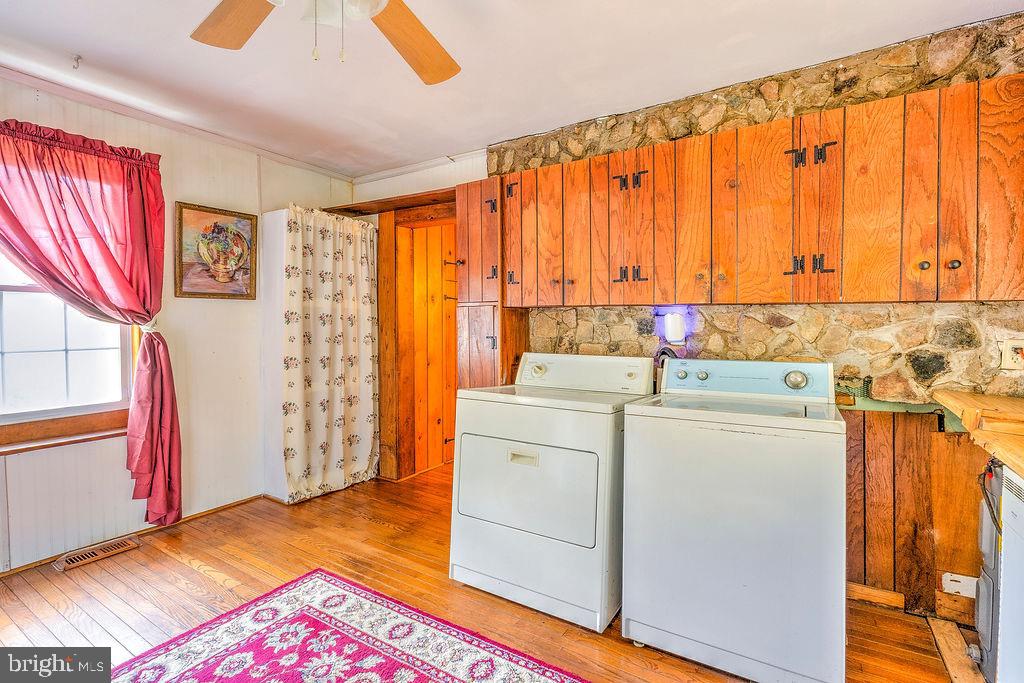 202 EARLY ST, FREDERICKSBURG, Virginia 22408, 3 Bedrooms Bedrooms, 11 Rooms Rooms,2 BathroomsBathrooms,Residential,For sale,202 EARLY ST,VASP2035304 MLS # VASP2035304