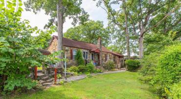 202 EARLY ST, FREDERICKSBURG, Virginia 22408, 3 Bedrooms Bedrooms, 11 Rooms Rooms,2 BathroomsBathrooms,Residential,For sale,202 EARLY ST,VASP2035304 MLS # VASP2035304