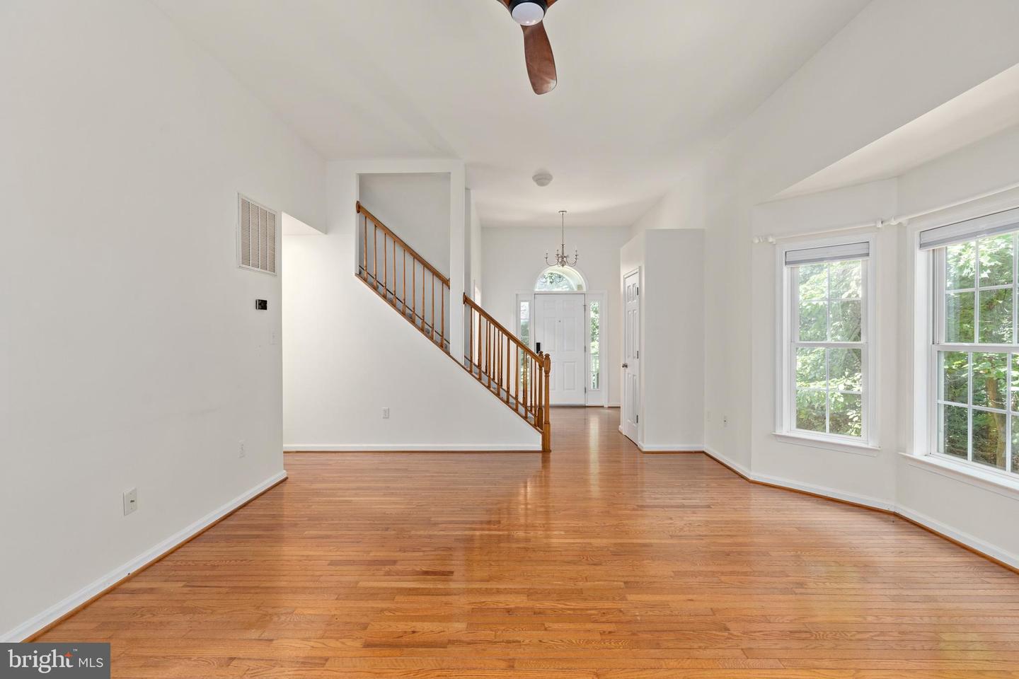 199 STONEWALL DR, FREDERICKSBURG, Virginia 22401, 5 Bedrooms Bedrooms, ,3 BathroomsBathrooms,Residential,For sale,199 STONEWALL DR,VAFB2008724 MLS # VAFB2008724