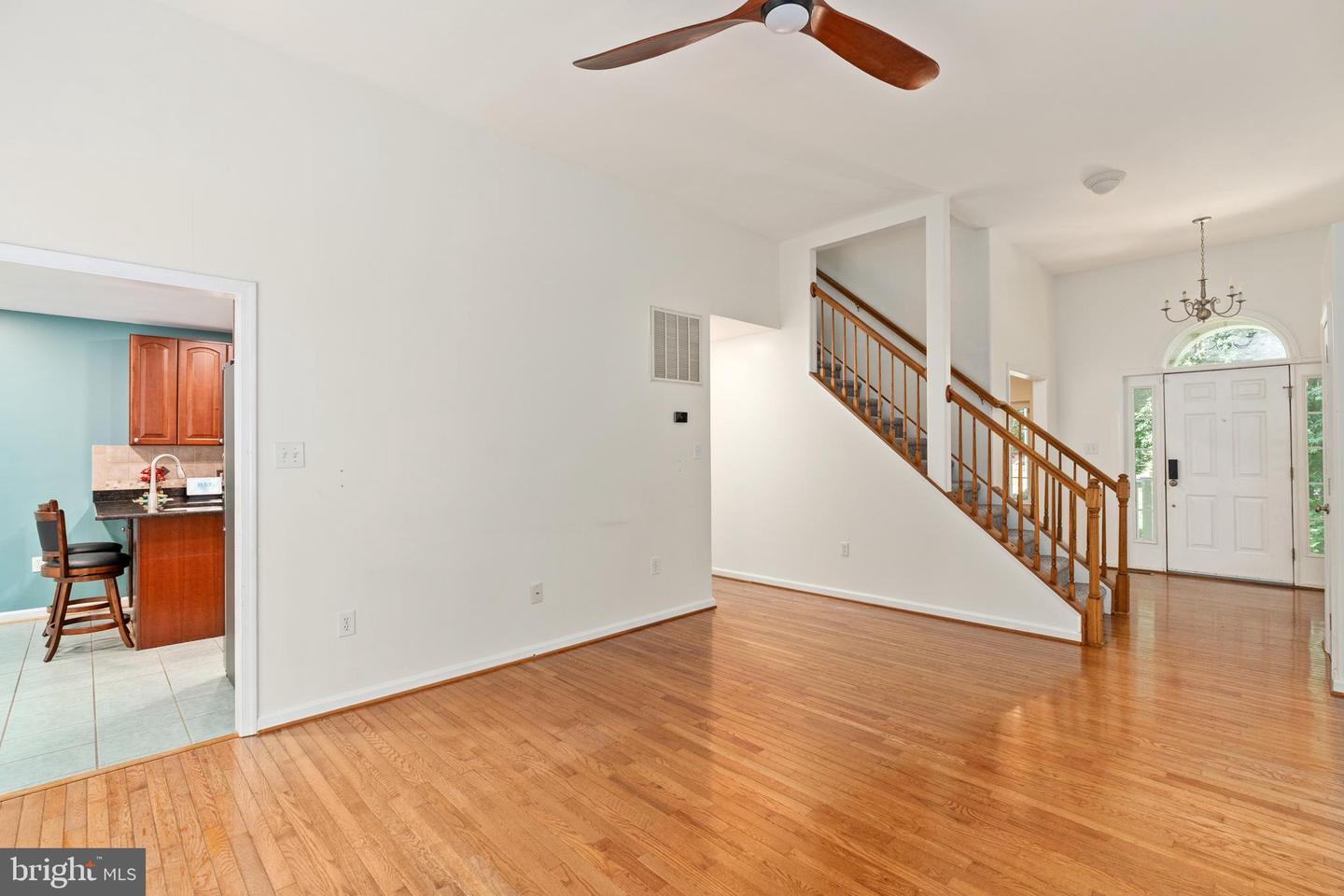 199 STONEWALL DR, FREDERICKSBURG, Virginia 22401, 5 Bedrooms Bedrooms, ,3 BathroomsBathrooms,Residential,For sale,199 STONEWALL DR,VAFB2008724 MLS # VAFB2008724