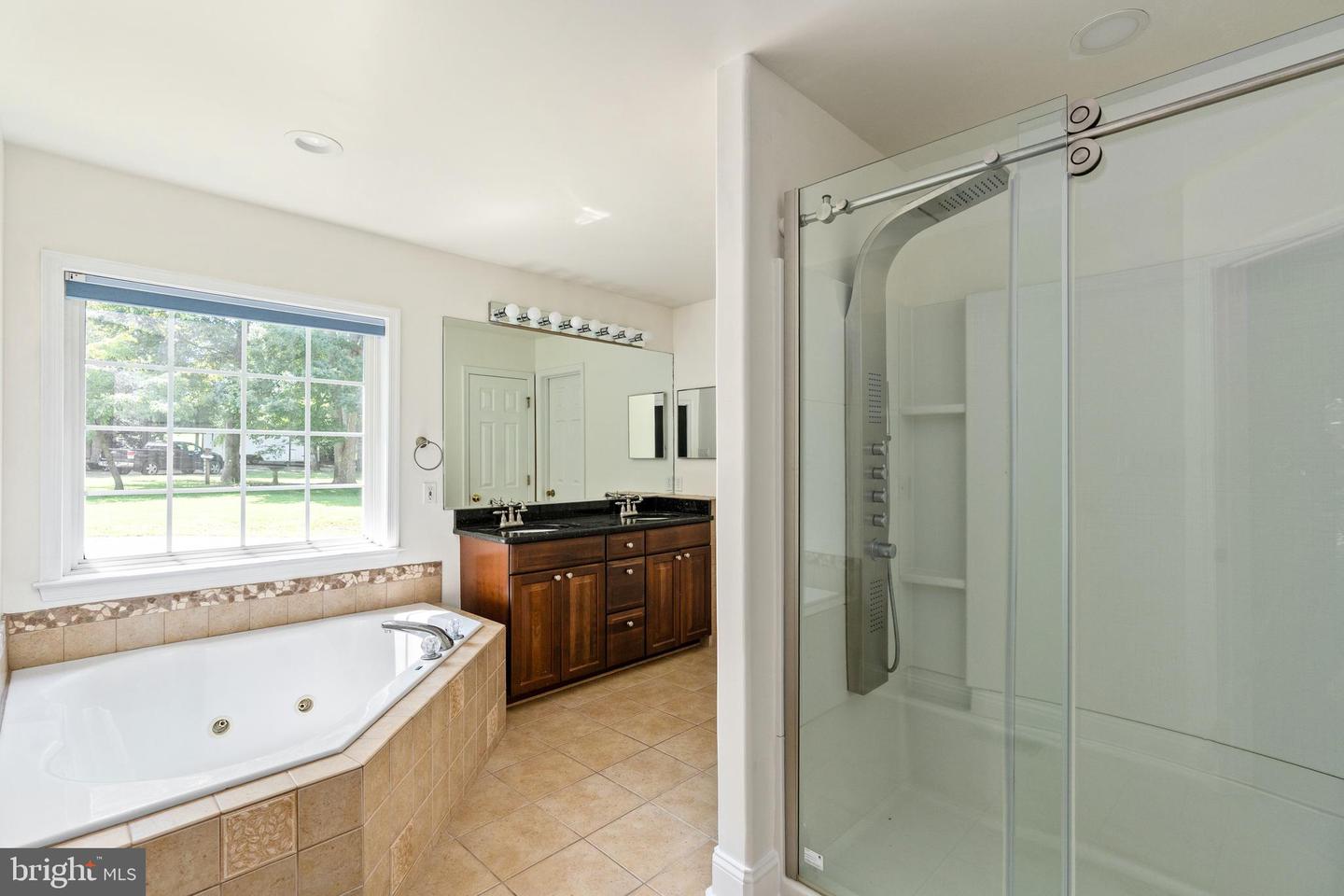 199 STONEWALL DR, FREDERICKSBURG, Virginia 22401, 5 Bedrooms Bedrooms, ,3 BathroomsBathrooms,Residential,For sale,199 STONEWALL DR,VAFB2008724 MLS # VAFB2008724