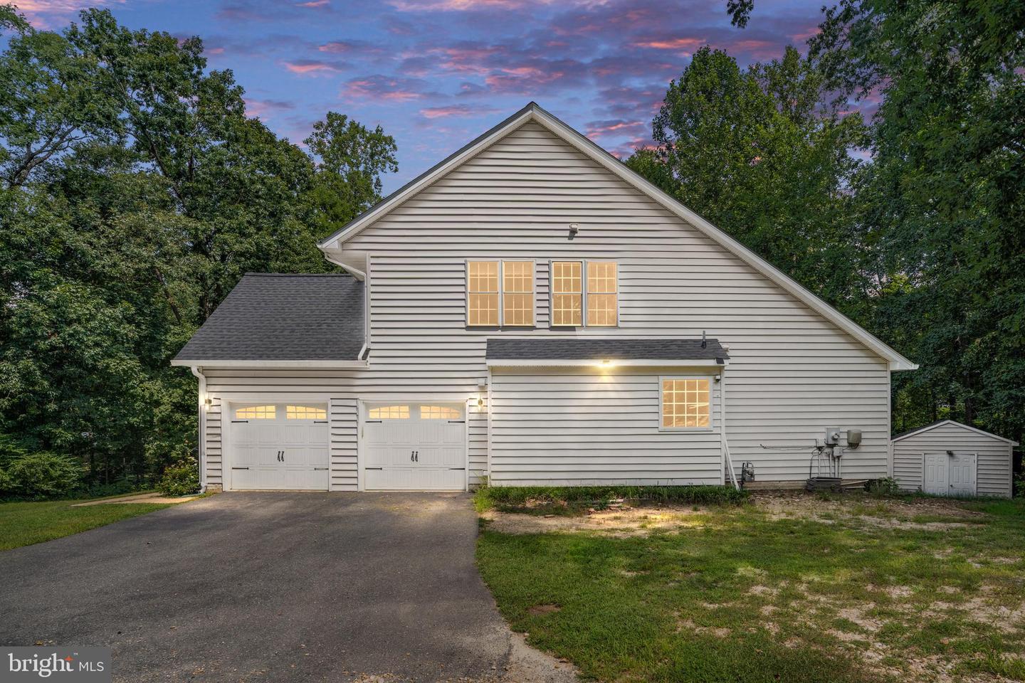 199 STONEWALL DR, FREDERICKSBURG, Virginia 22401, 5 Bedrooms Bedrooms, ,3 BathroomsBathrooms,Residential,For sale,199 STONEWALL DR,VAFB2008724 MLS # VAFB2008724