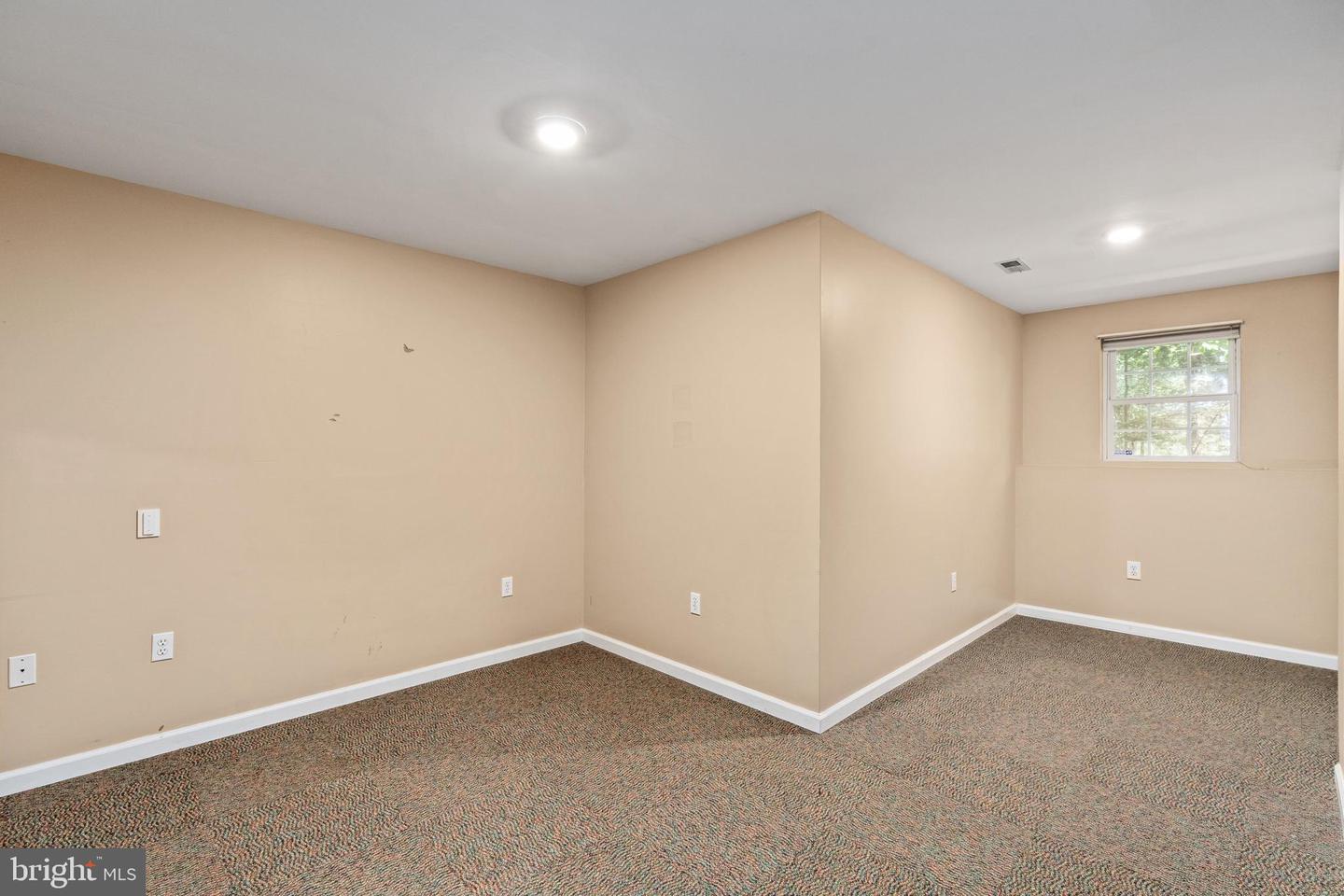 199 STONEWALL DR, FREDERICKSBURG, Virginia 22401, 5 Bedrooms Bedrooms, ,3 BathroomsBathrooms,Residential,For sale,199 STONEWALL DR,VAFB2008724 MLS # VAFB2008724