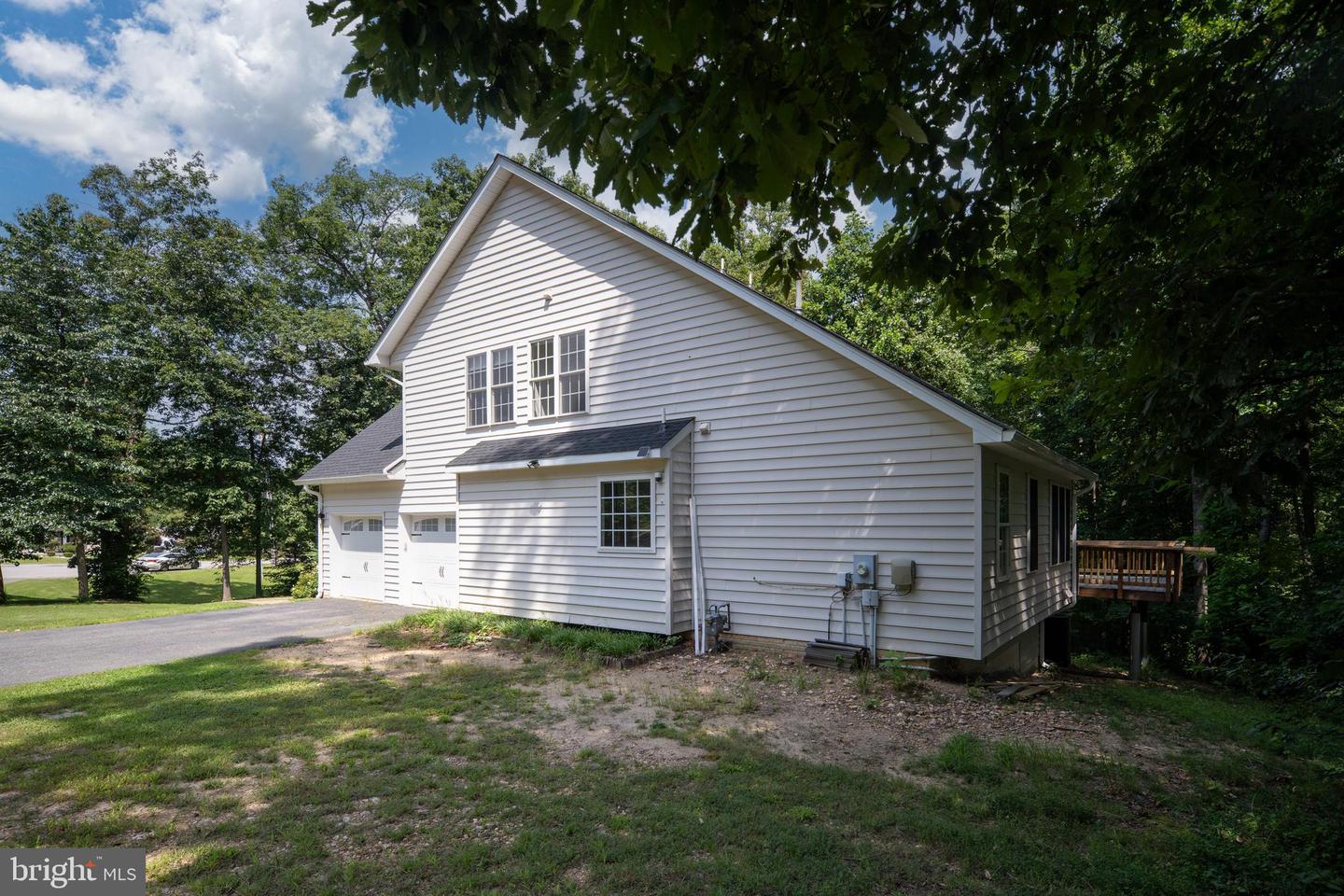 199 STONEWALL DR, FREDERICKSBURG, Virginia 22401, 5 Bedrooms Bedrooms, ,3 BathroomsBathrooms,Residential,For sale,199 STONEWALL DR,VAFB2008724 MLS # VAFB2008724