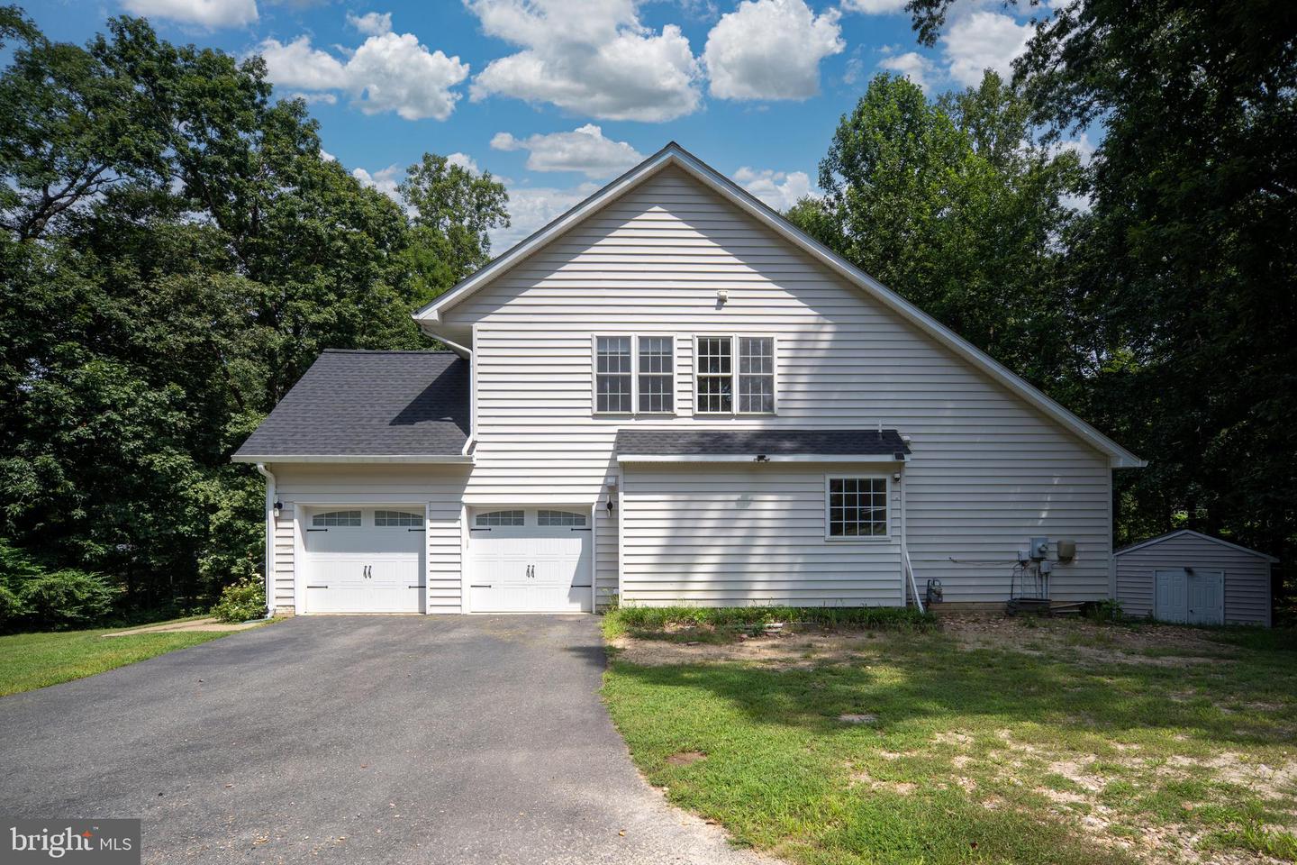 199 STONEWALL DR, FREDERICKSBURG, Virginia 22401, 5 Bedrooms Bedrooms, ,3 BathroomsBathrooms,Residential,For sale,199 STONEWALL DR,VAFB2008724 MLS # VAFB2008724