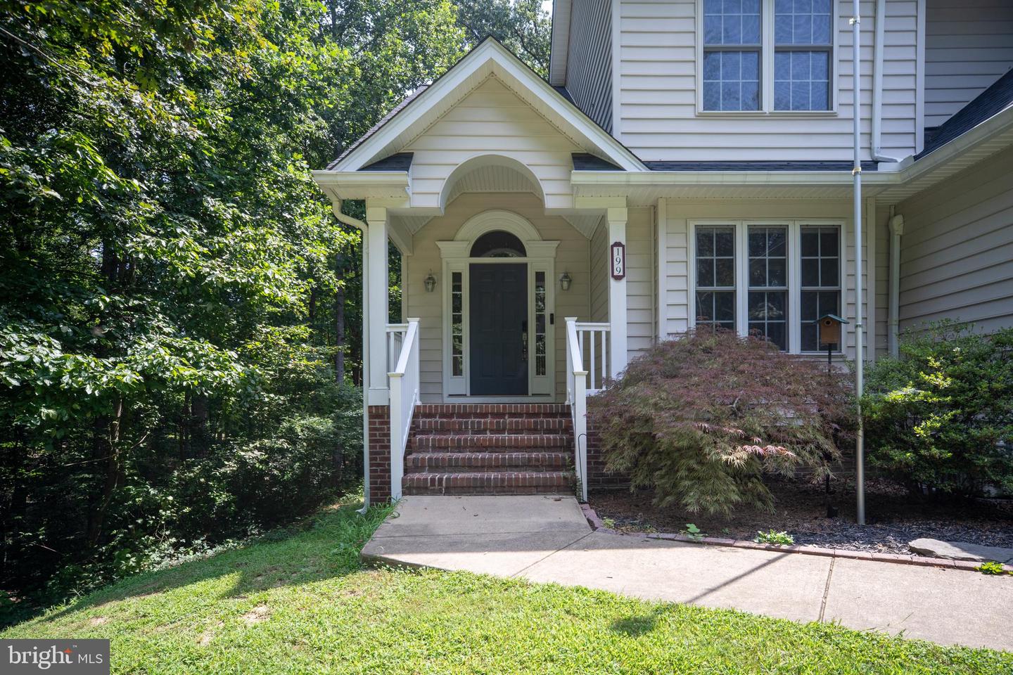 199 STONEWALL DR, FREDERICKSBURG, Virginia 22401, 5 Bedrooms Bedrooms, ,3 BathroomsBathrooms,Residential,For sale,199 STONEWALL DR,VAFB2008724 MLS # VAFB2008724