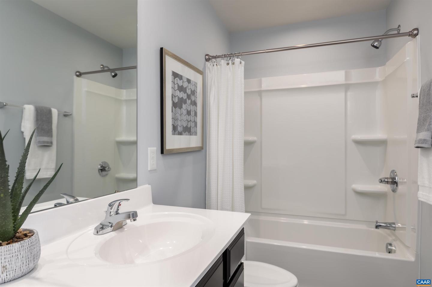 7 EVERGLADES RD, BARBOURSVILLE, Virginia 22923, 4 Bedrooms Bedrooms, ,2 BathroomsBathrooms,Residential,For sale,7 EVERGLADES RD,667575 MLS # 667575