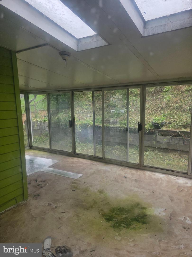 2406 24TH ST SE, WASHINGTON, District Of Columbia 20020, 3 Bedrooms Bedrooms, ,2 BathroomsBathrooms,Residential,For sale,2406 24TH ST SE,DCDC2214200 MLS # DCDC2214200