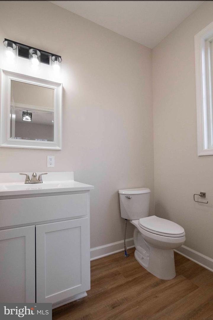 126 STRASBURG RD W, FRONT ROYAL, Virginia 22630, 3 Bedrooms Bedrooms, ,2 BathroomsBathrooms,Residential,For sale,126 STRASBURG RD W,VAWR2011918 MLS # VAWR2011918