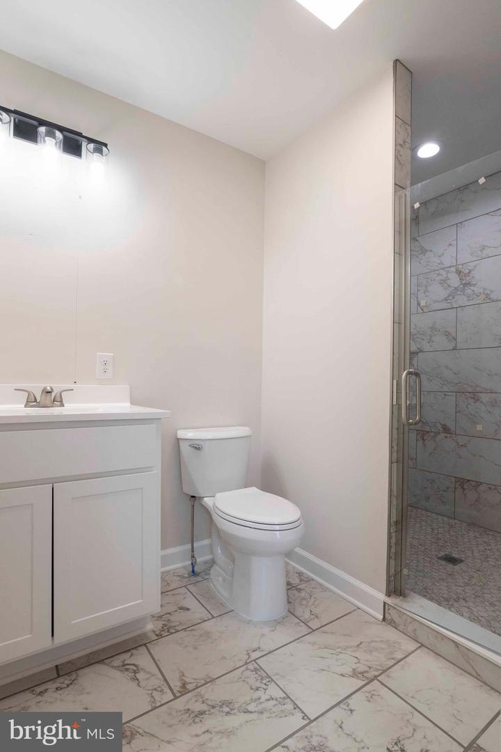 126 STRASBURG RD W, FRONT ROYAL, Virginia 22630, 3 Bedrooms Bedrooms, ,2 BathroomsBathrooms,Residential,For sale,126 STRASBURG RD W,VAWR2011918 MLS # VAWR2011918